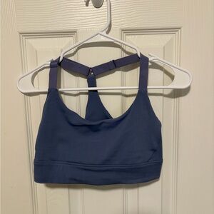 NWOT Beyond Yoga Blue Adjustable Sports Bra Size Medium